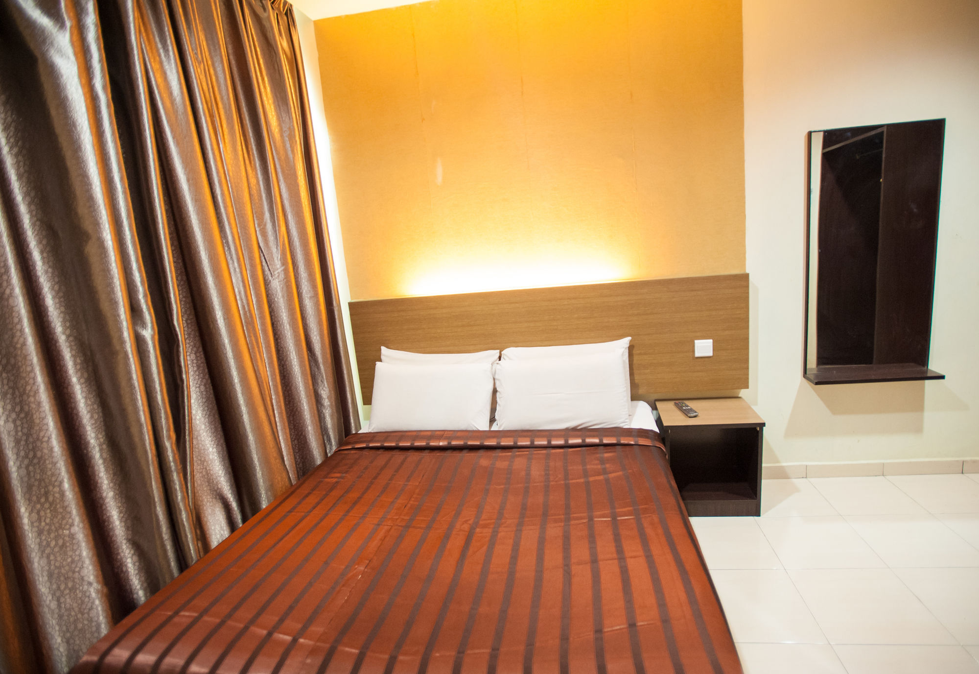 Dj Citi Point Hotel Kuala Terengganu Exteriör bild